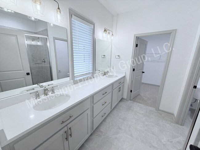 Building Photo - 4BR/3BA For Rent