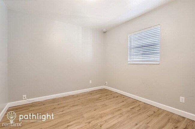 Building Photo - 3 br, 2 bath House - 6685 26Th Way N UNIT