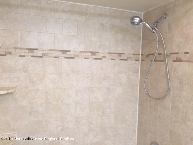 Building Photo - 171 Amberly Dr