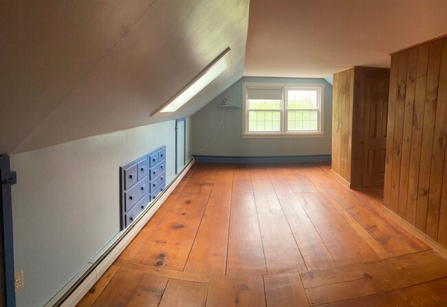 Building Photo - 283 Derry Hill Rd