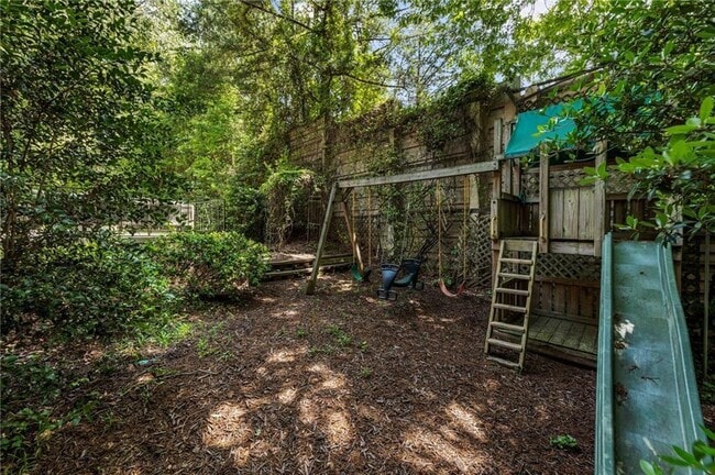 Building Photo - 4243 McClatchey Cir NE