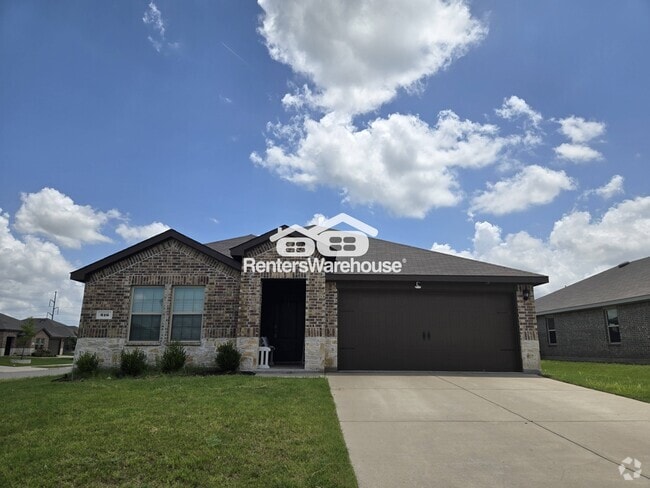 Building Photo - 616 Chuck Wagon Dr