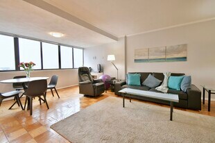 Building Photo - 6 Whittier Pl