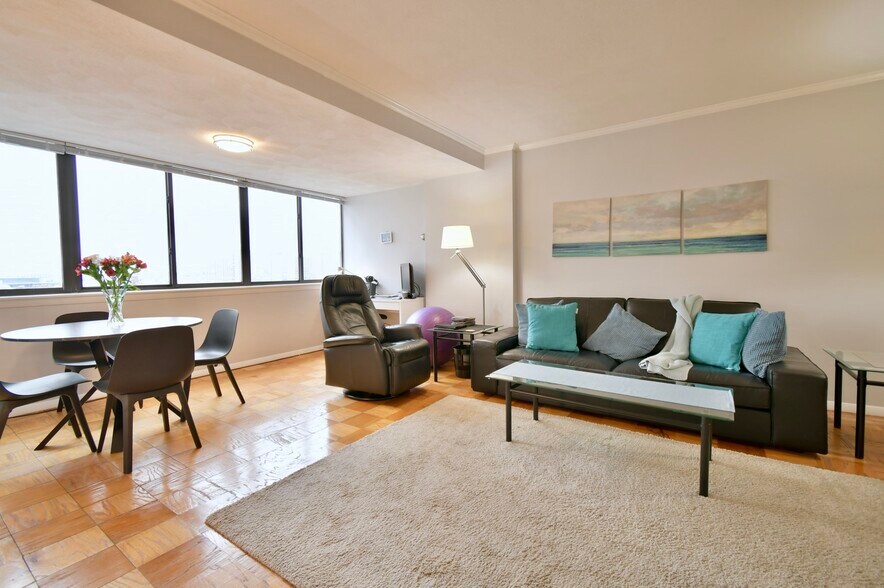 Primary Photo - 6 Whittier Pl