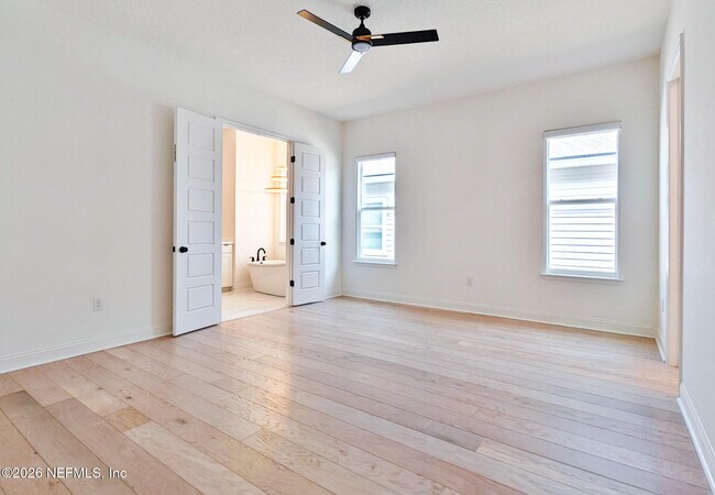 Building Photo - 274 Daydream Ave