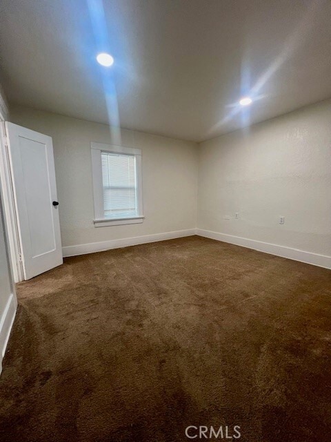 Building Photo - 580 W 21st St