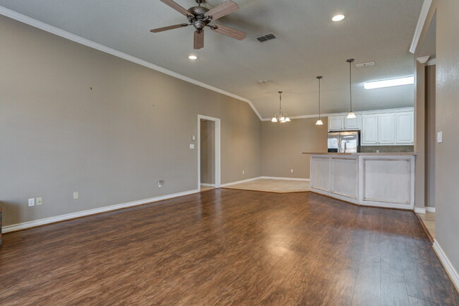 Building Photo - Gorgeous Home in Cooper District!!