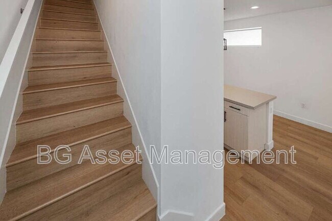 Building Photo - 3909 Wattling St