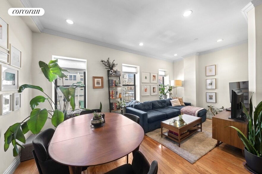 Building Photo - 272 Dean St