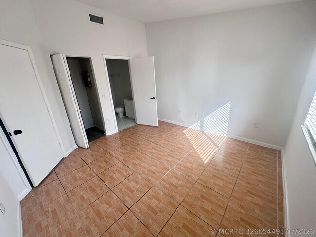 Building Photo - 3474 Briar Bay Blvd