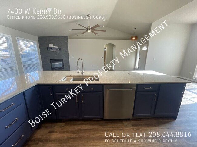 Building Photo - 7430 W Kerry Dr