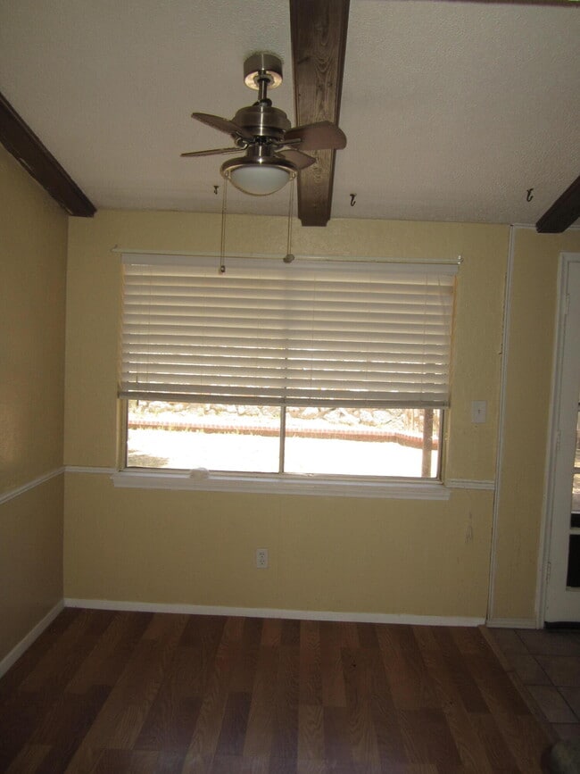 Building Photo - 6717 Southwind Dr