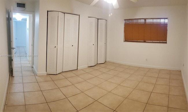 Building Photo - 8500 SW 109th Ave