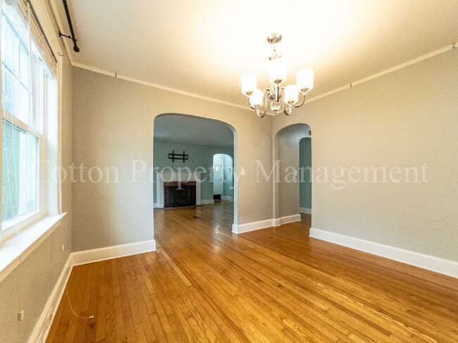 Building Photo - 309 N 23rd St