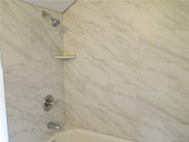 Building Photo - 34 Kings Hwy