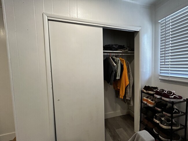 Building Photo - 775 E 820 N