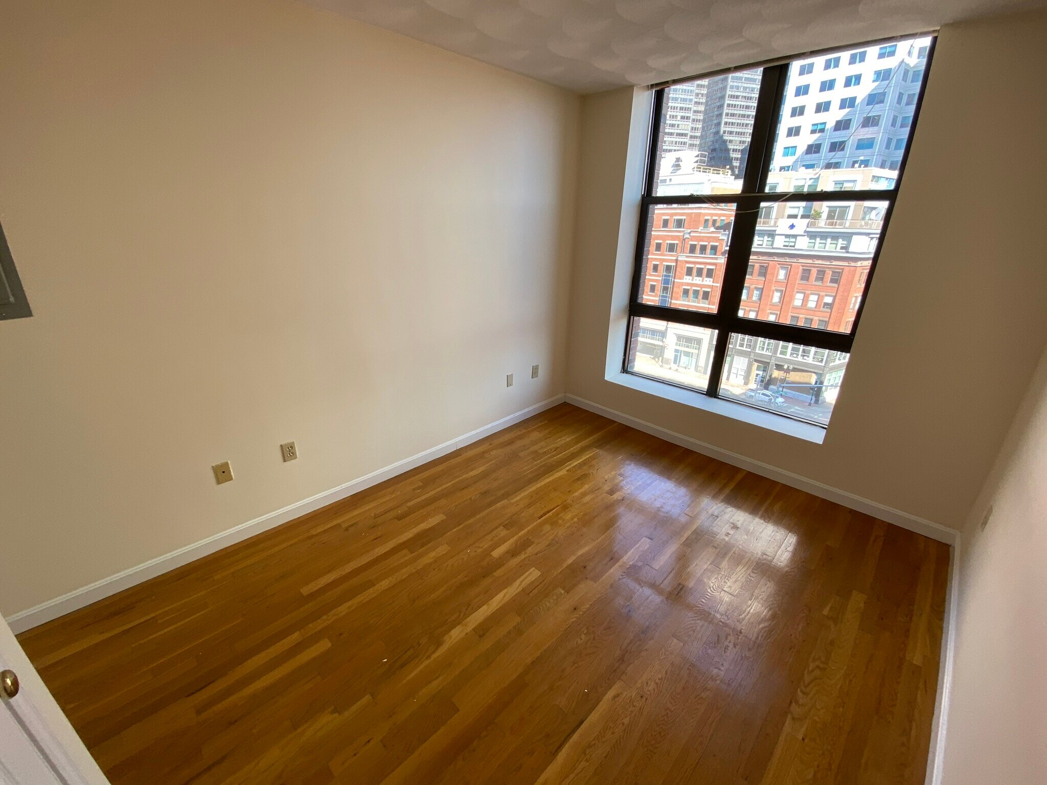 Building Photo - 83 Essex St