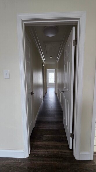 Building Photo - 4296 Wimbledon Dr