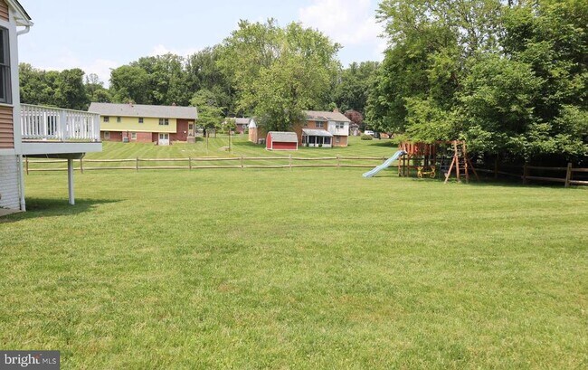 Building Photo - 17105 Thatcher Ct