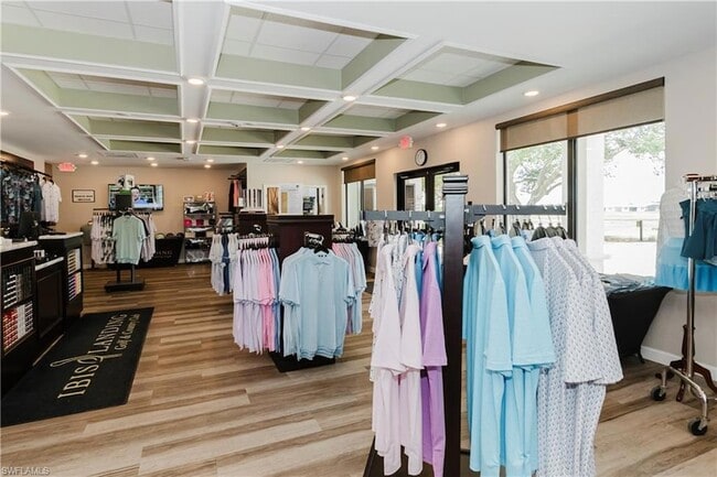 Building Photo - 18461 Copperhead Ct N