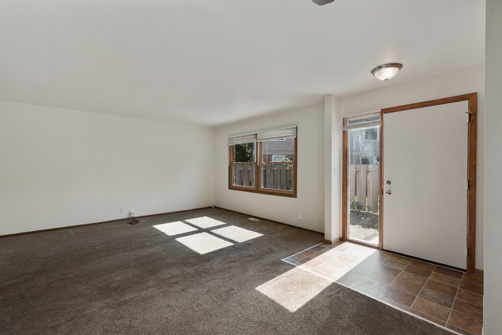 Building Photo - 3750 S 81st St