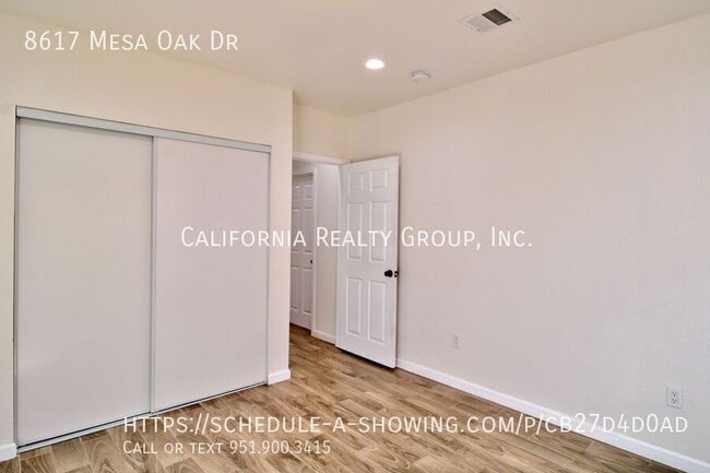 Building Photo - 8617 Mesa Oak Dr