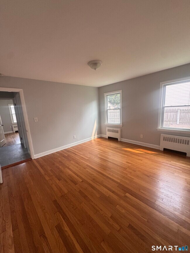 Building Photo - 508 Garfield Ave