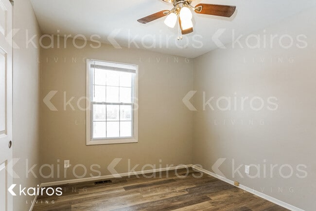 Building Photo - 1175 5th Plaza