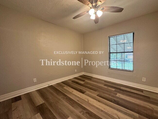 Building Photo - 7827 Mattox Ave