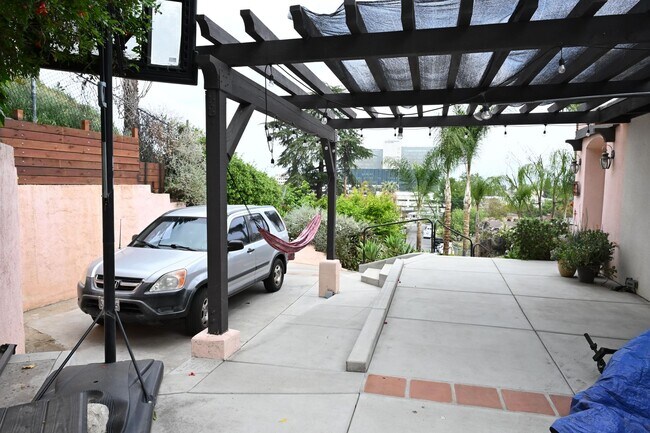 Building Photo - Remodeled Hilltop Home with a View