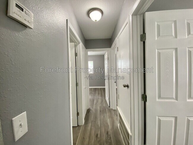 Building Photo - 4331 Avenida Prima St