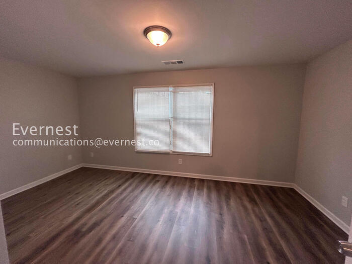 Building Photo - 2007 Morehouse Dr NW