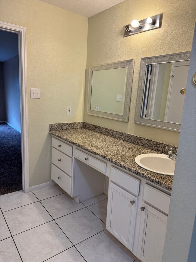 Building Photo - 11123 Cayman Mist Dr