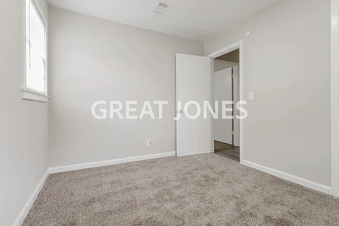Building Photo - 1627 Celia Dr