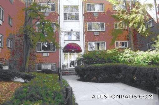 Building Photo - 245 Kelton St