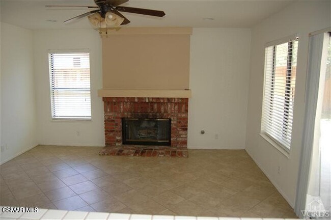 Building Photo - 2432 Rikkard Dr