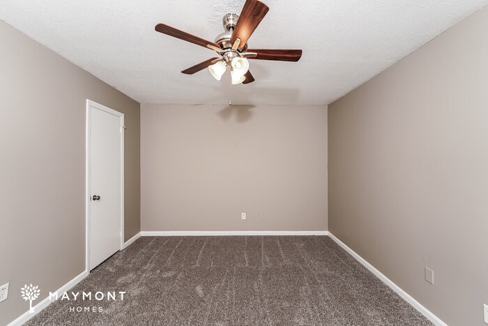 Building Photo - 2565 Gaylon St