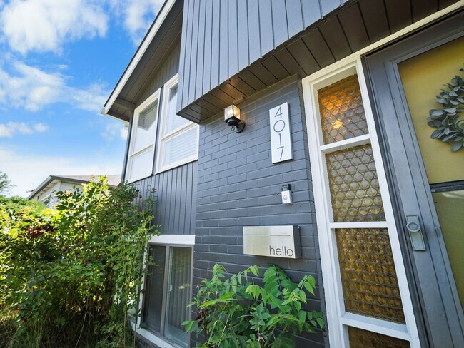Building Photo - Spacious 2-Bedroom Home with Private Deck,...