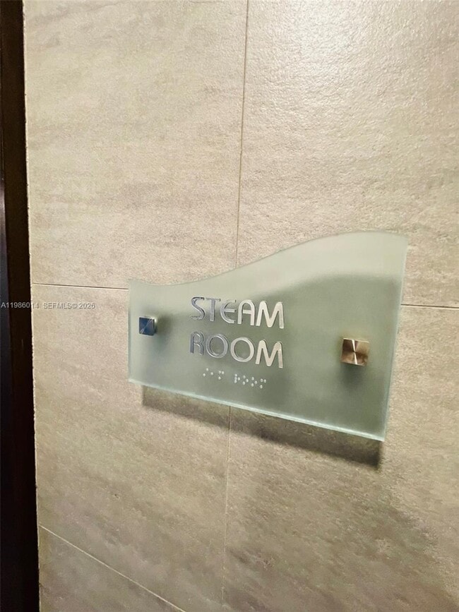 Building Photo - 20281 E Country Club Dr