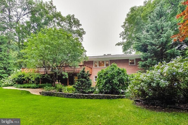 Building Photo - 14904 Claude Ln