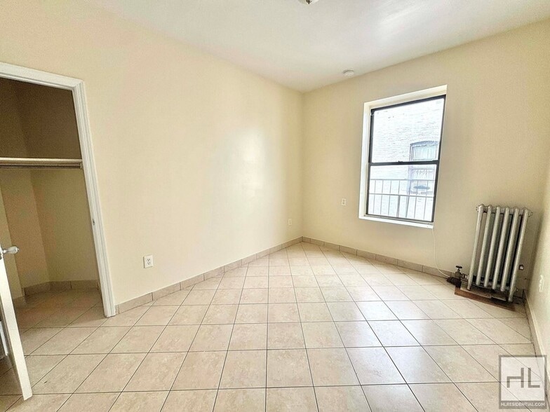 Building Photo - BAY 22 STREET