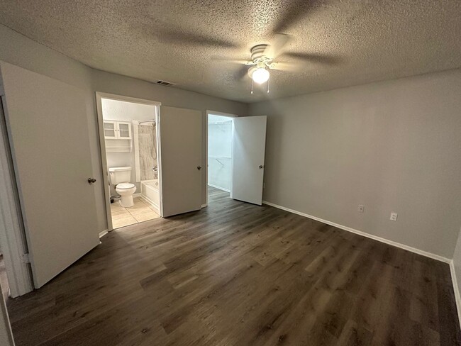 Building Photo - 951 Salt Pond Pl