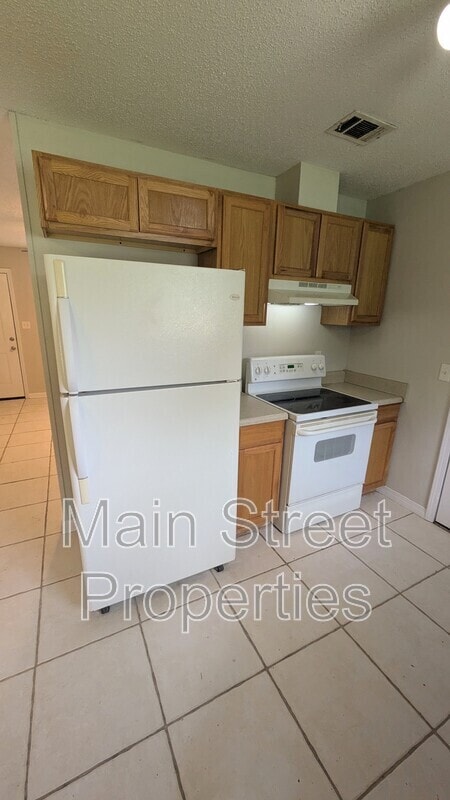 Building Photo - 1022 Woodbury Pl
