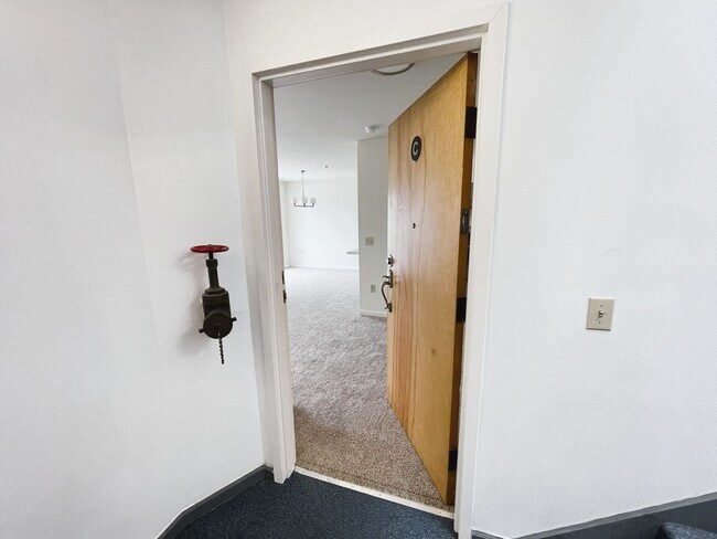 Building Photo - 1520 Noriega St