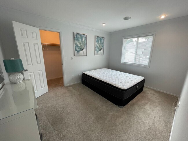 Building Photo - **Coming Soon** RARE Oswego Bay Community ...