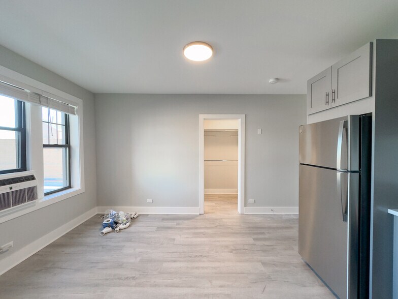 Building Photo - 373 Hazel Ave