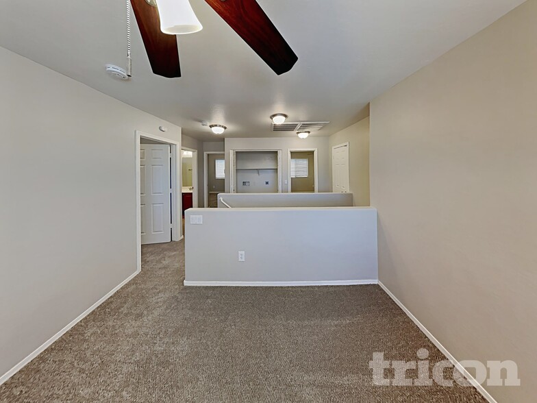 Building Photo - 999 E Stardust Way