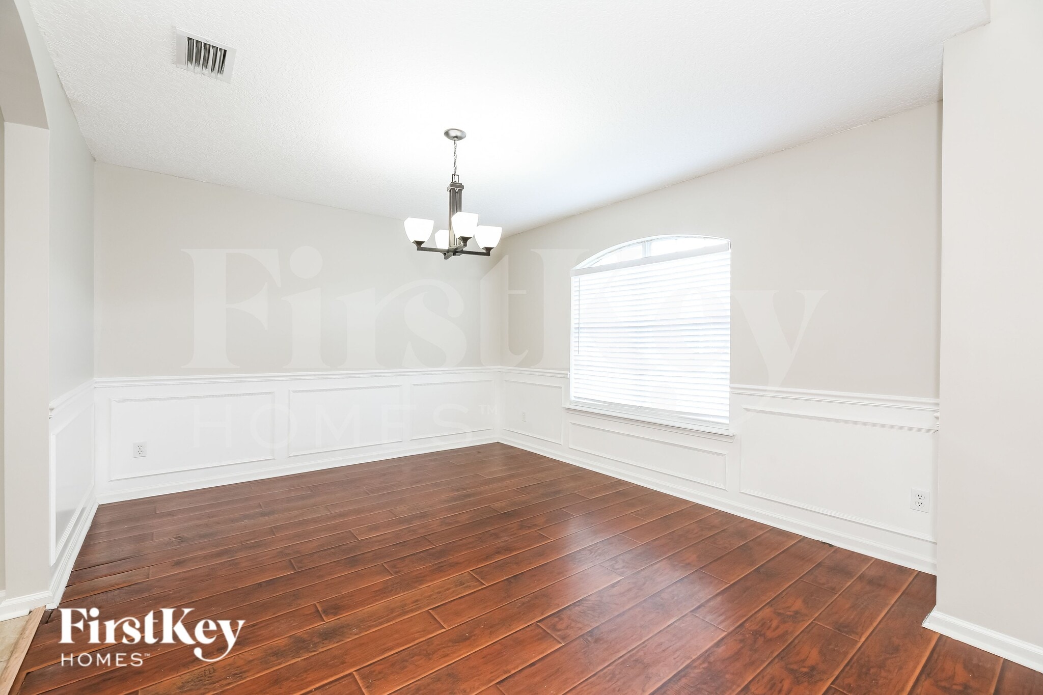 Building Photo - 2921 Ravine Hill Dr