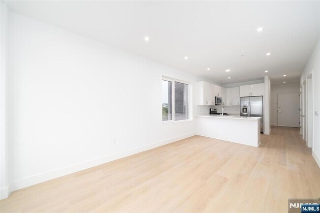 Building Photo - 3309 Liberty Ave