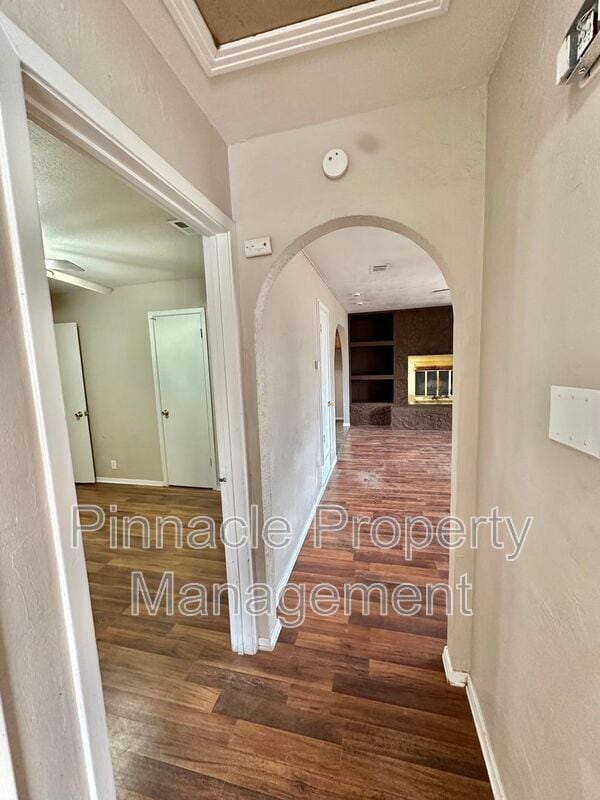 Building Photo - 2701 Raney St